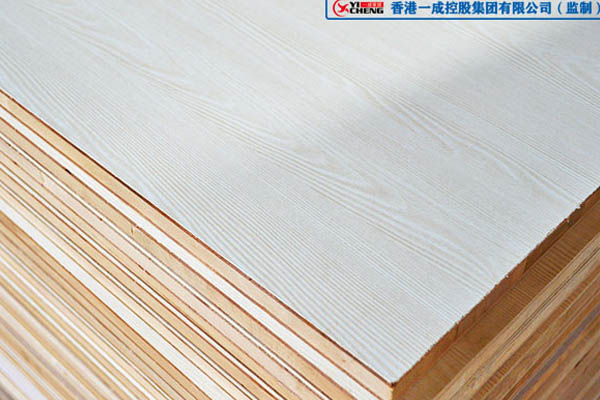 “专注”成就香港一成木业品牌